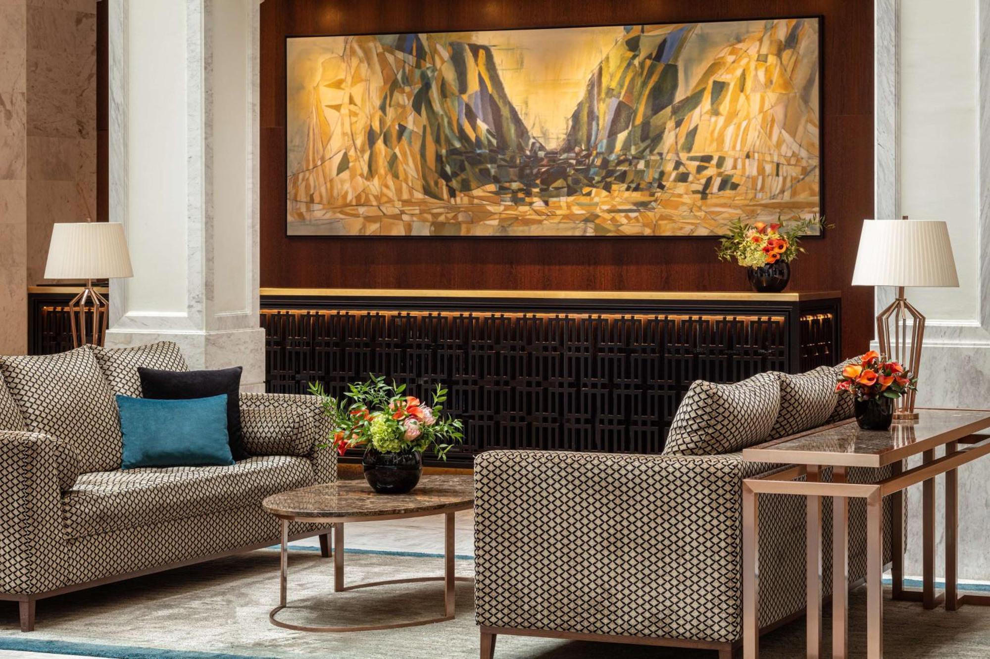Tivoli Avenida Liberdade Lisboa - A Leading Hotel Of The World Bagian luar foto The lobby of the Four Seasons Hotel, Washington, D.C.
