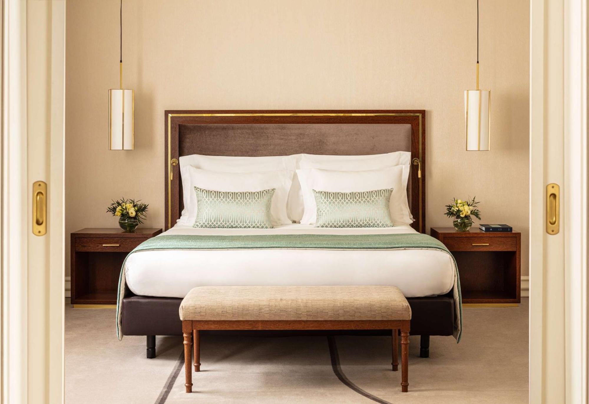 Tivoli Avenida Liberdade Lisboa - A Leading Hotel Of The World Bagian luar foto A bedroom at the Four Seasons Hotel, London